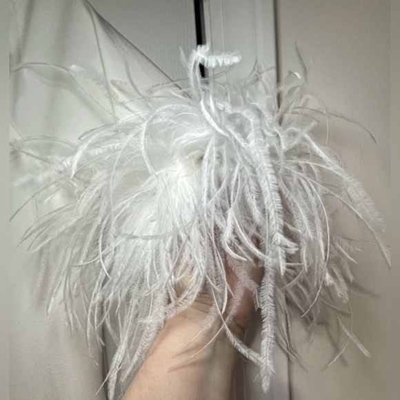 NWT IEENA/MAC DUGGAL SZ 8 White Off The Shoulder with Ostrich Feathers #11441 - Picture 8 of 11